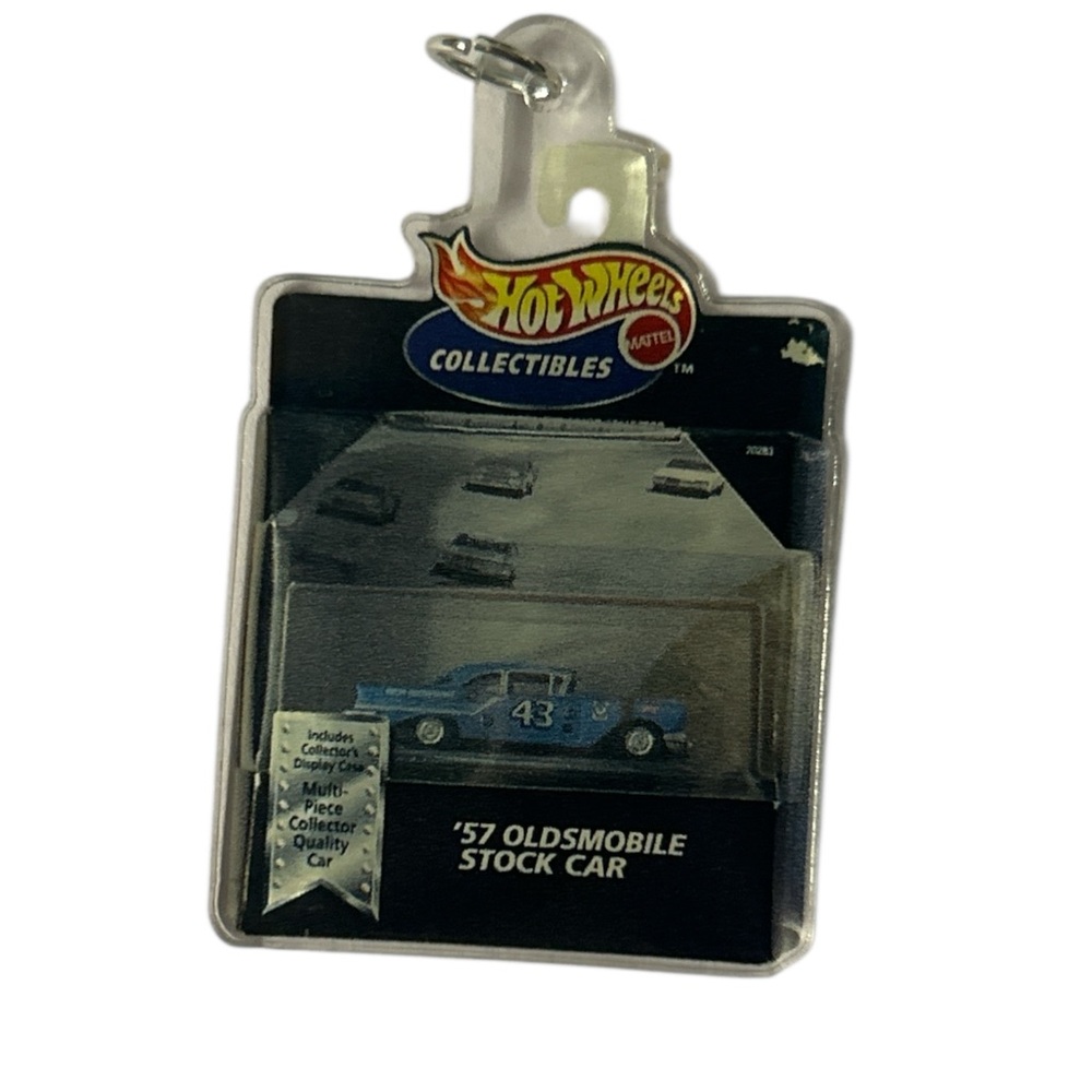Hot Wheels '57 Oldsmobile Stock Car Box KEYCHAIN PENDANT
